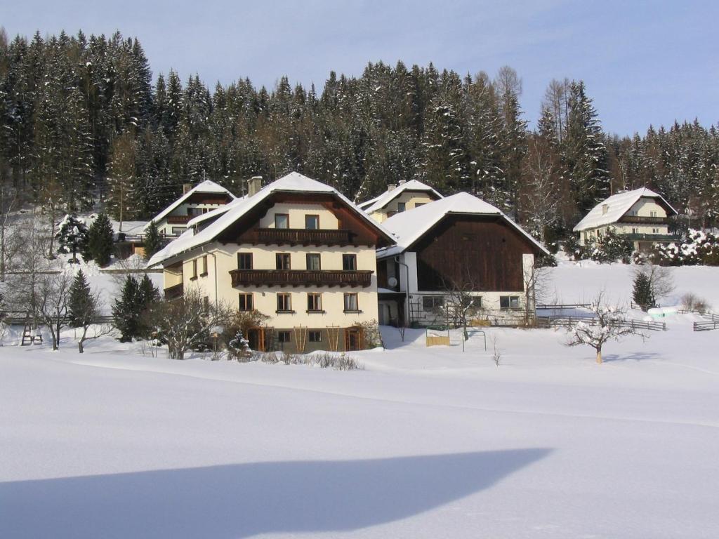 Haus Pfarrkirchner Apartment Mauterndorf  Exterior foto
