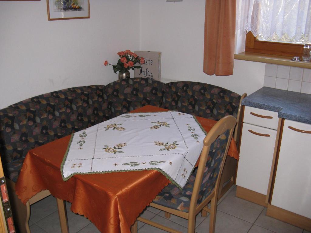 Haus Pfarrkirchner Apartment Mauterndorf  Cameră foto
