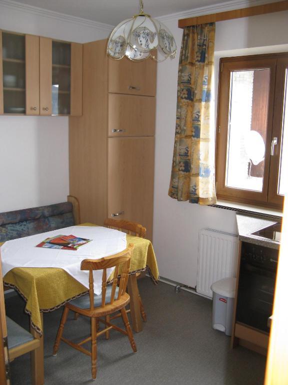 Haus Pfarrkirchner Apartment Mauterndorf  Cameră foto
