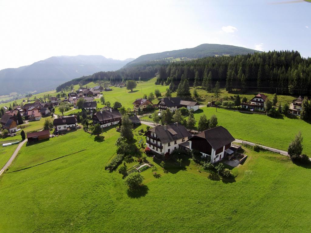 Haus Pfarrkirchner Apartment Mauterndorf  Exterior foto