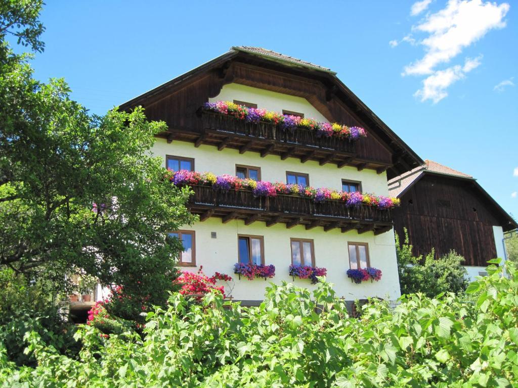 Haus Pfarrkirchner Apartment Mauterndorf  Exterior foto