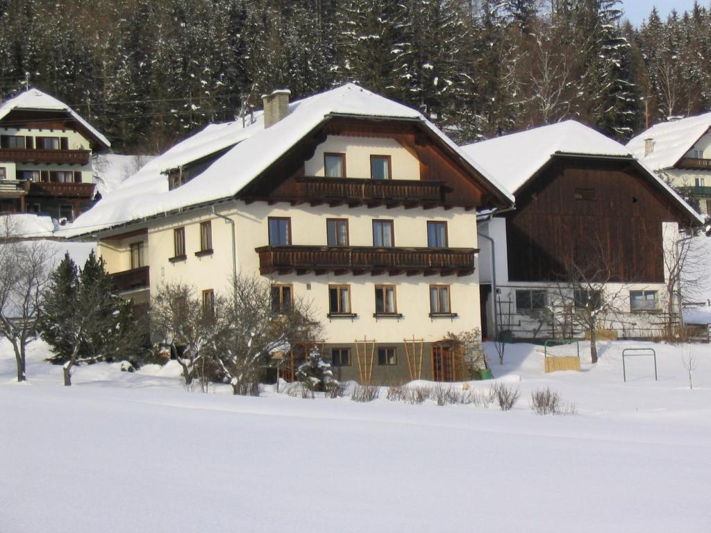 Haus Pfarrkirchner Apartment Mauterndorf  Exterior foto